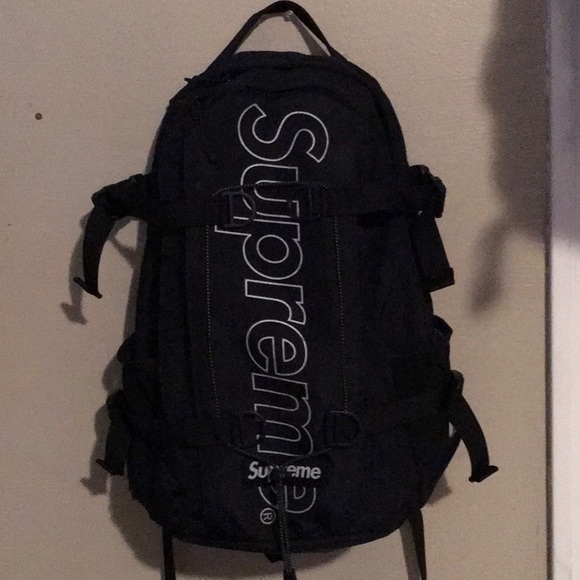 supreme backpack 18